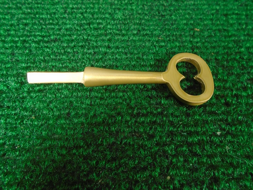 BRASS EMERGENCY ENTRY BIT KEY for BATH & PRIVACY LOCKS  (33208)
