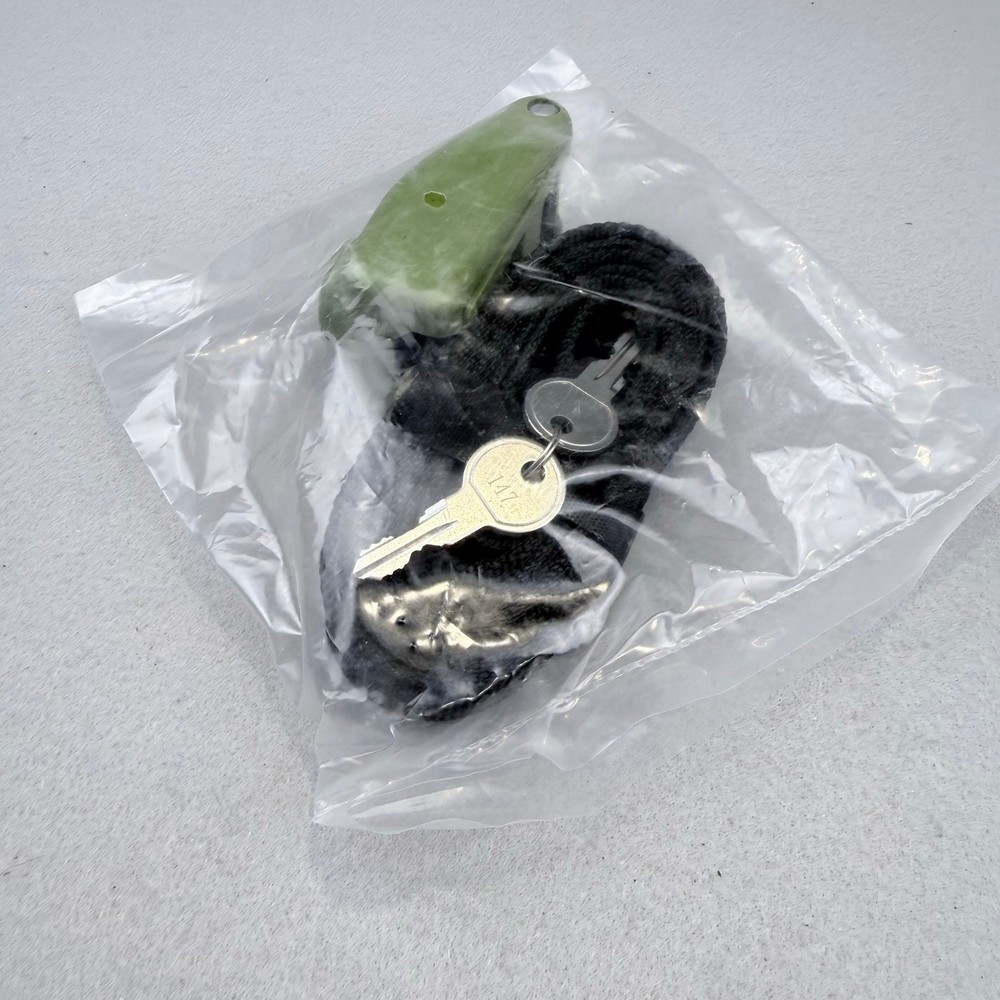 Universal Security Camera Tree Mount Security Strap Key Locking Trail Hunt Scout