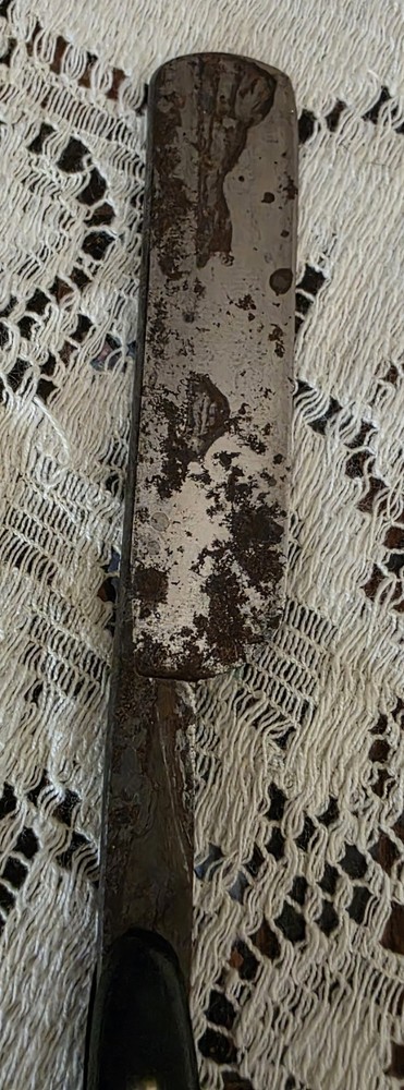Antique Straight Razor Difficult To Identify