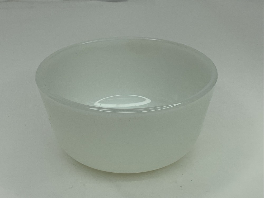 Anchor Hocking Fire King Fire Proof 1960-1970 6 Oz White Ramekin 434