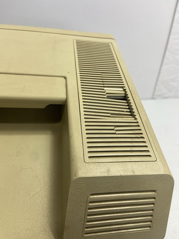 Apple Macintosh Plus 1MB Vintage Computer (PARTS ONLY)