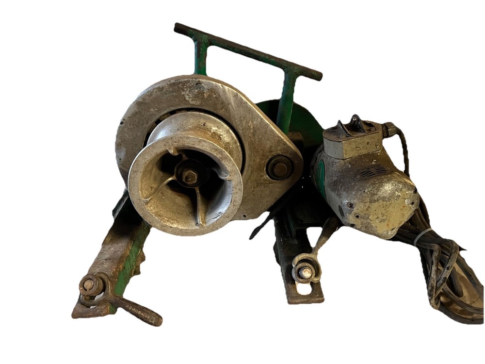 Greenlee 640 4000lb Tugger Wire Cable Puller W/ Chains Used Missing Inner Chain