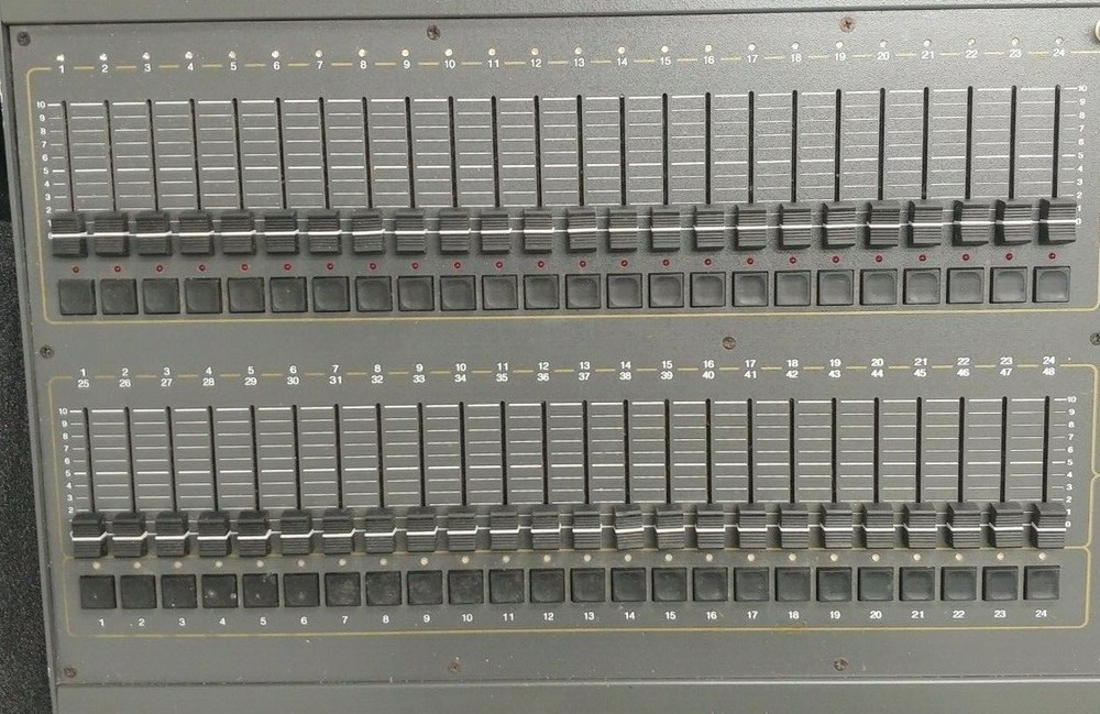 NSI - Leviton MC7524 Lighting controller with road case