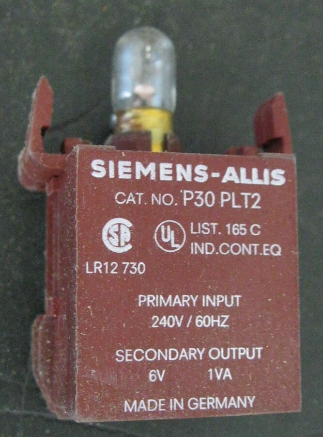Siemens-Allis P30PLMT2 Pilot Light Module 240V