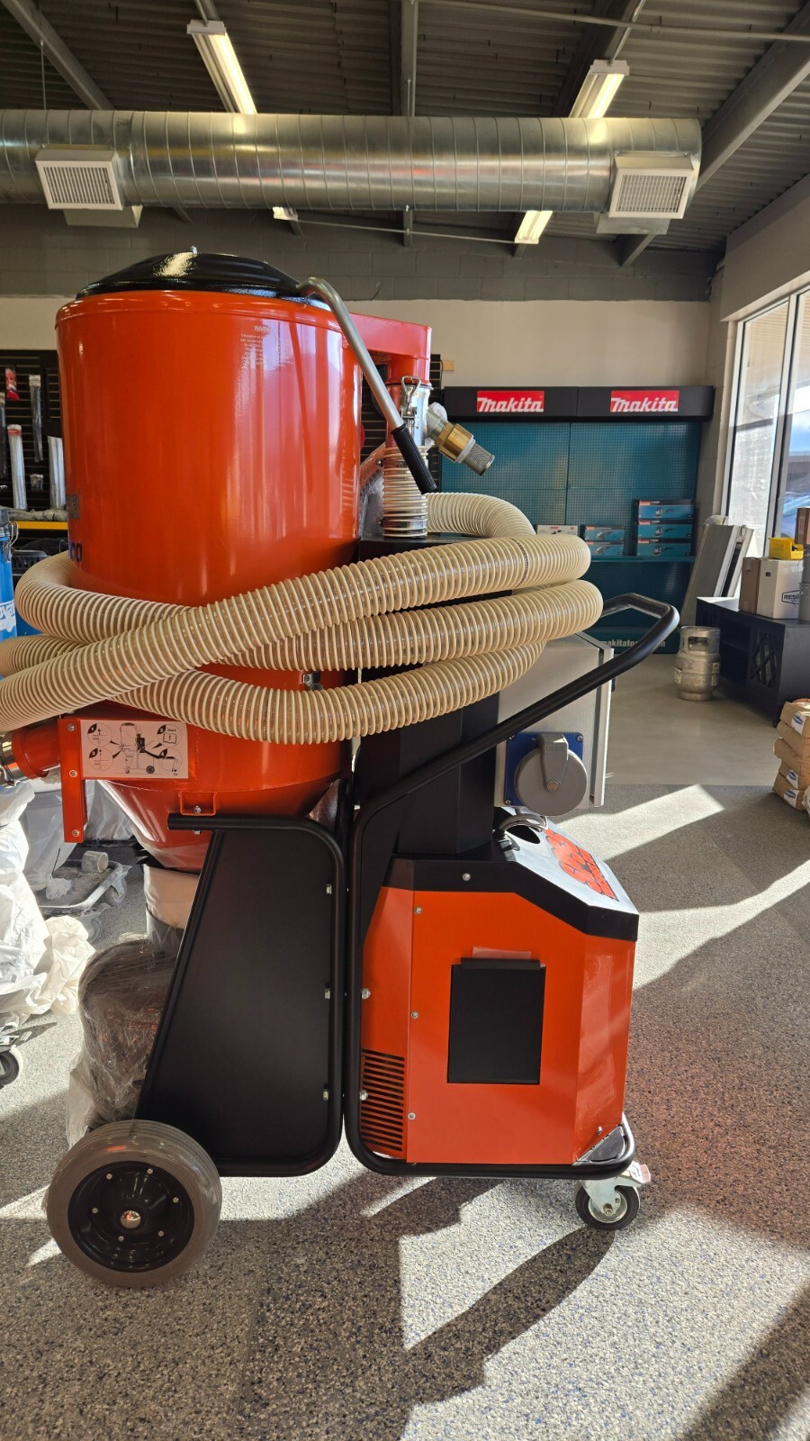 Ermator T7500 Dust Collector (used- 107 hours)