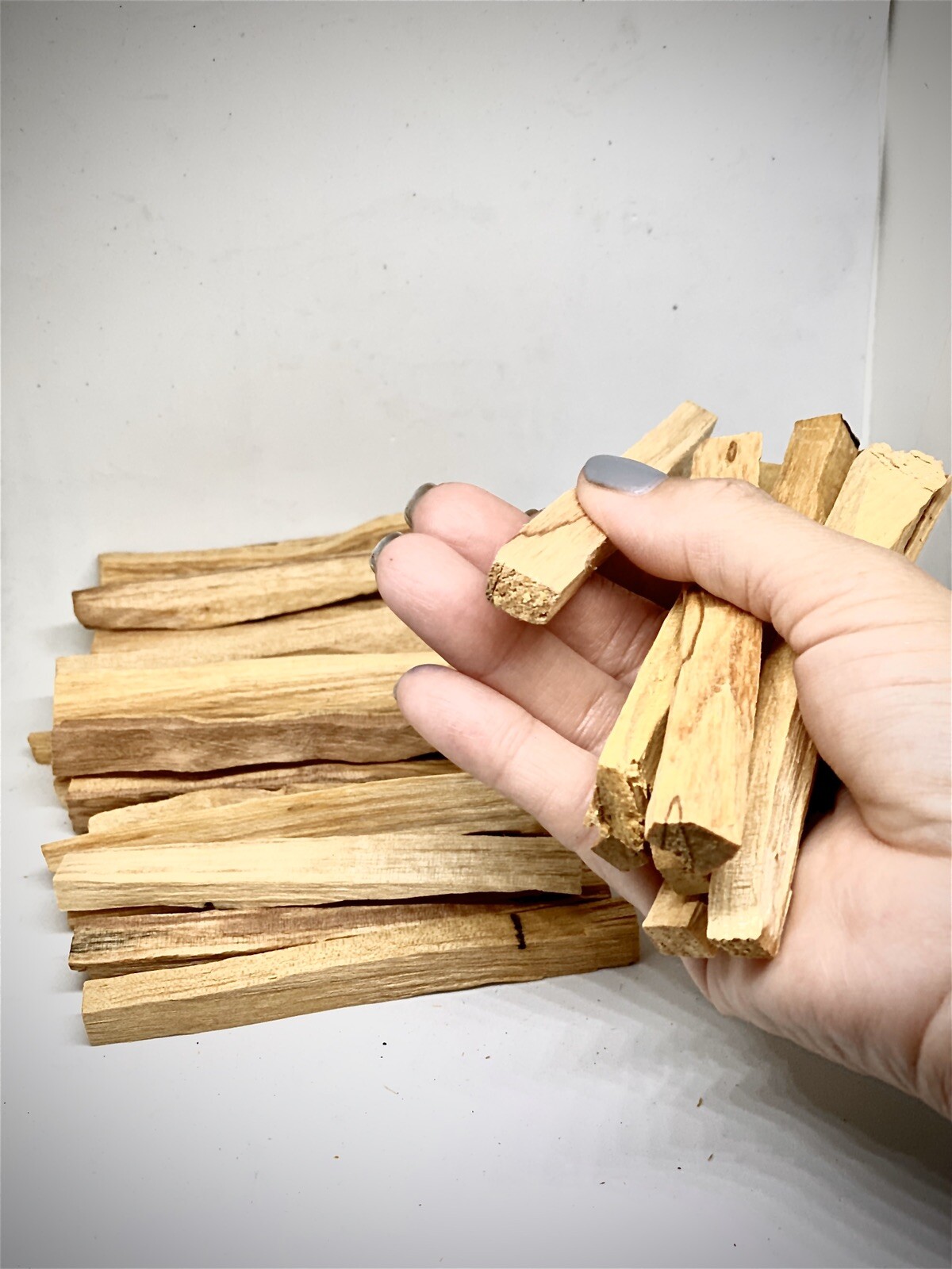 Palo Santo (Bursera Graveolens) 25 PCS Original From Peru!