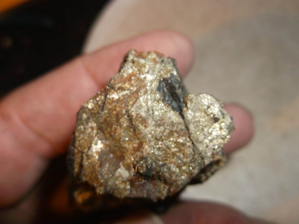 Gold, silver, copper, 121 grams samples ,ore high grade .
