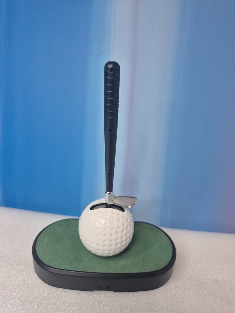 1990s Golf Swing Clock Laser Display Time Battery Powered