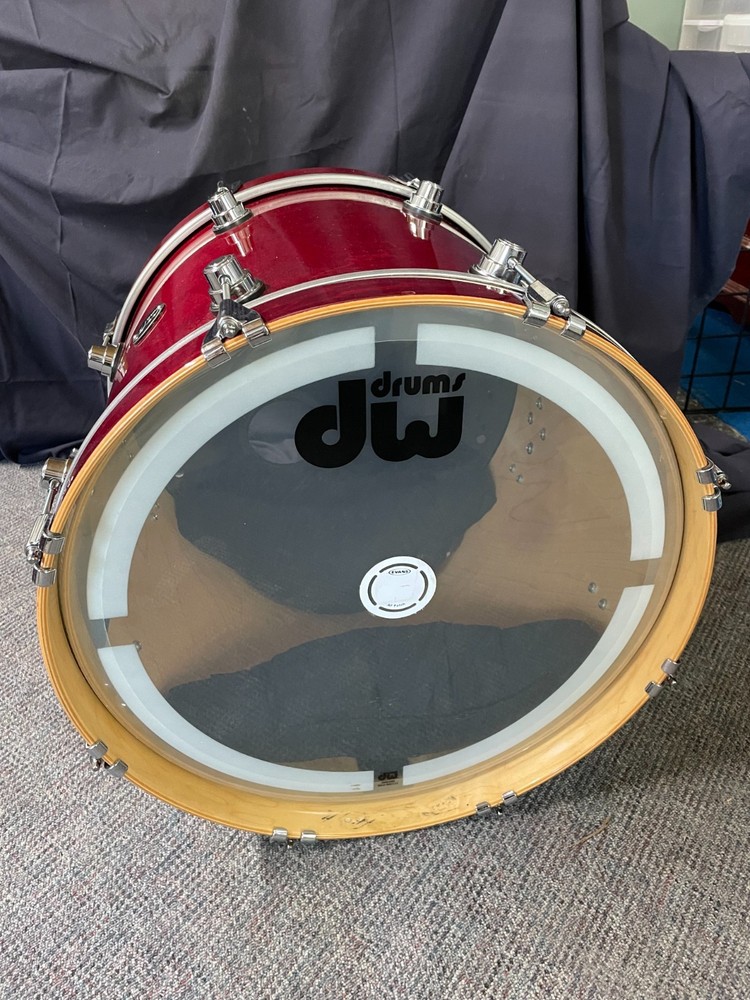 DW Performance drumset. Free shipping