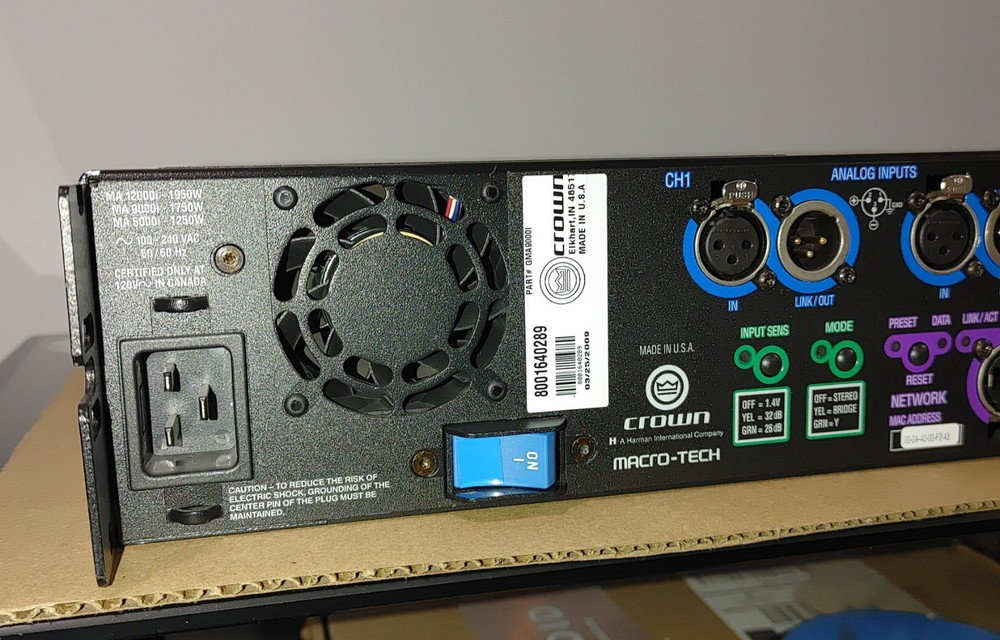 CROWN MACRO-TECH 9000i PRO POWER AMPLIFIER
