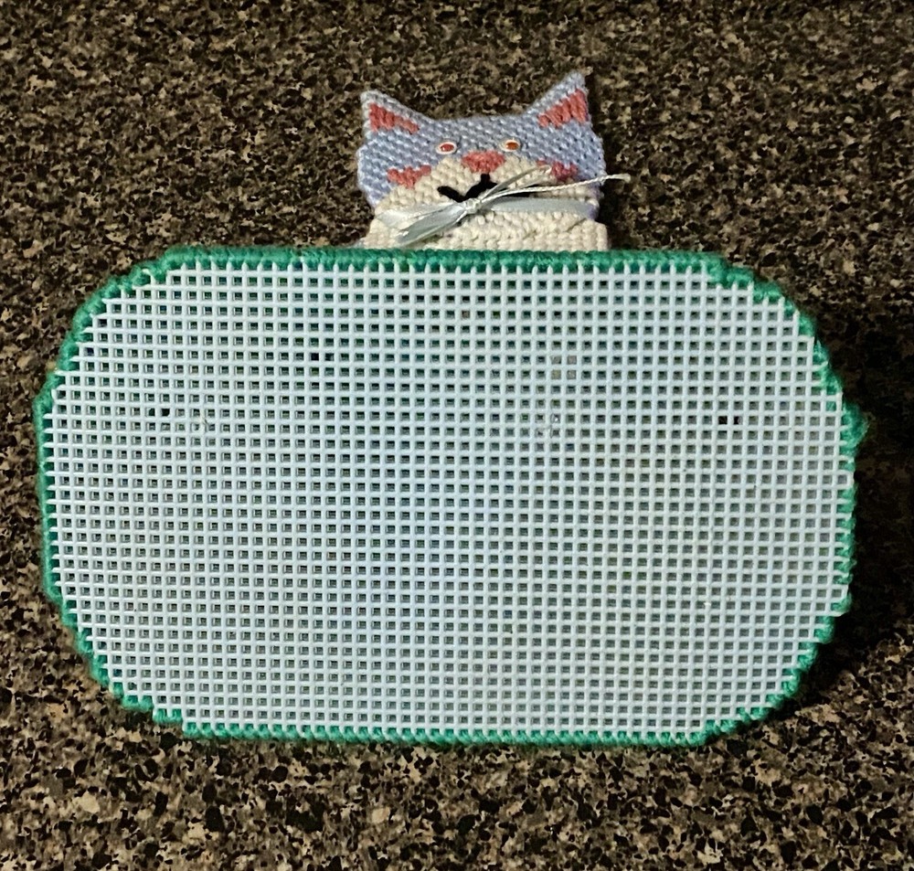 Vintage Plastic Canvas Cat