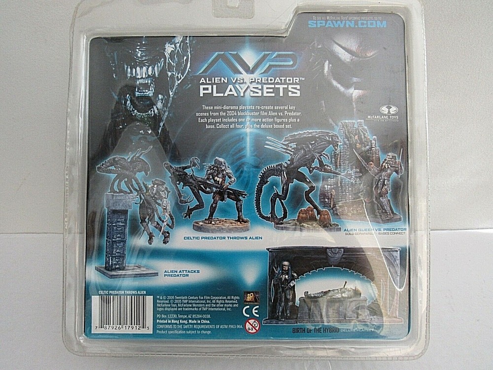 Alien Vs. Predator Playsets Celtic Predator Throws Alien 2005 McFarlane Toys