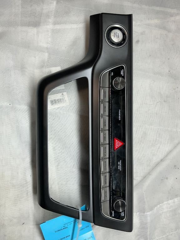 Info-GPS-TV Screen Control Panel And Clock US Built Fits 18-19 SONATA 468725