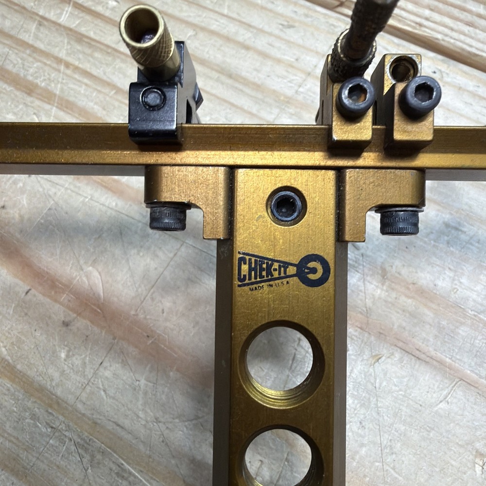 Vtg. Check-it Archery Pin Sight. D