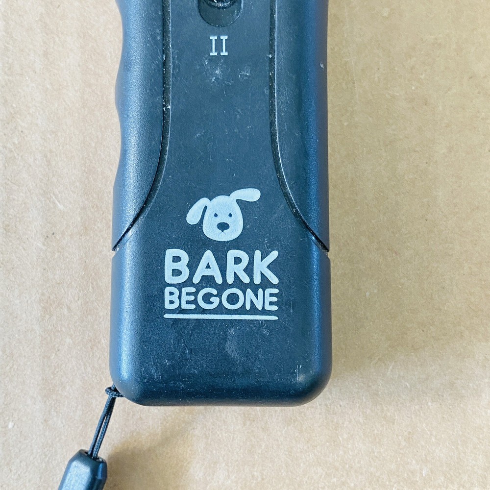 Bark Begone Dog Trainer 2 Ultrasonic Settings For Training Pets 70 Ft Range