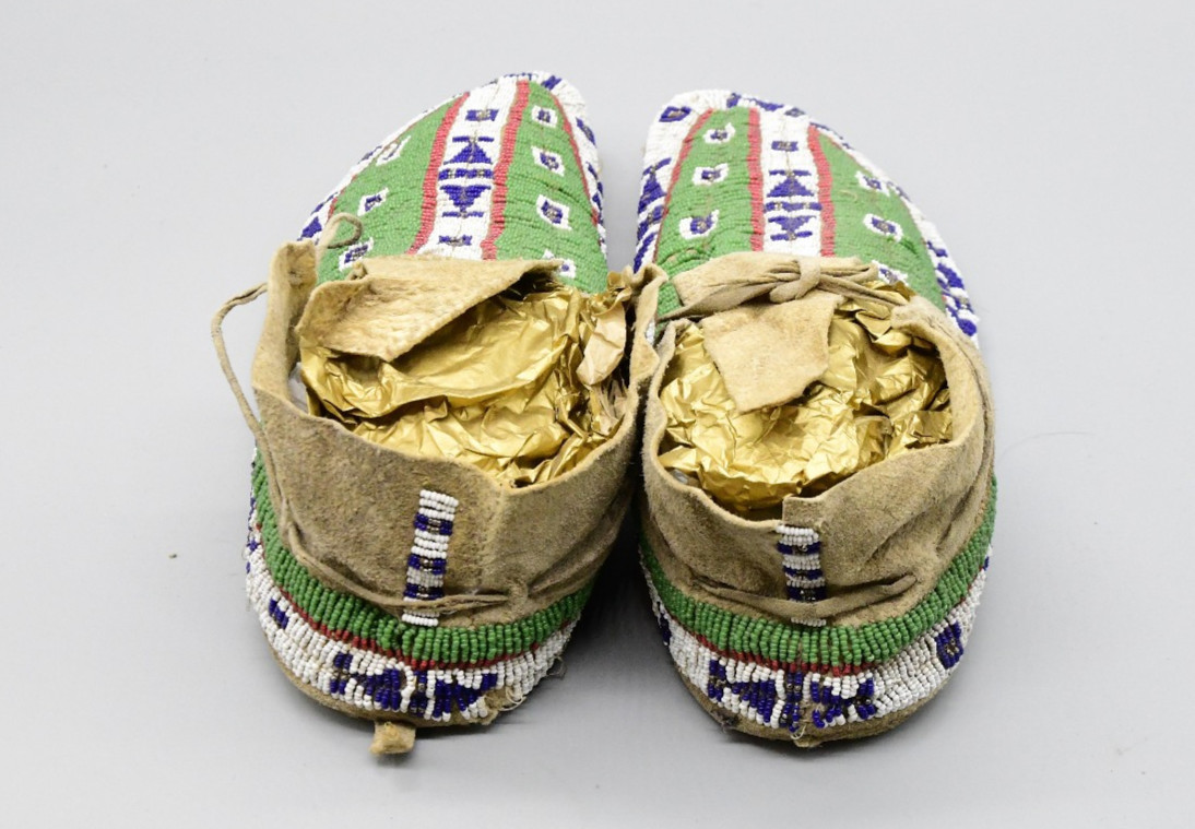 Sioux Green Beaded Moccasins Native American Strong Provenance