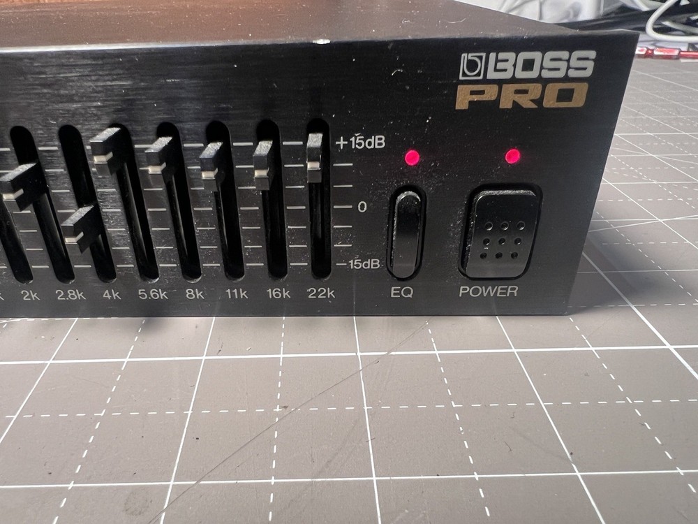 BOSS PRO GE-21 Graphic Equalizer Half Rack