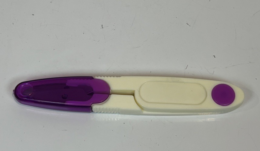 Pom-Pom Maker Set With U Shaped Thread Snips Package Of 4