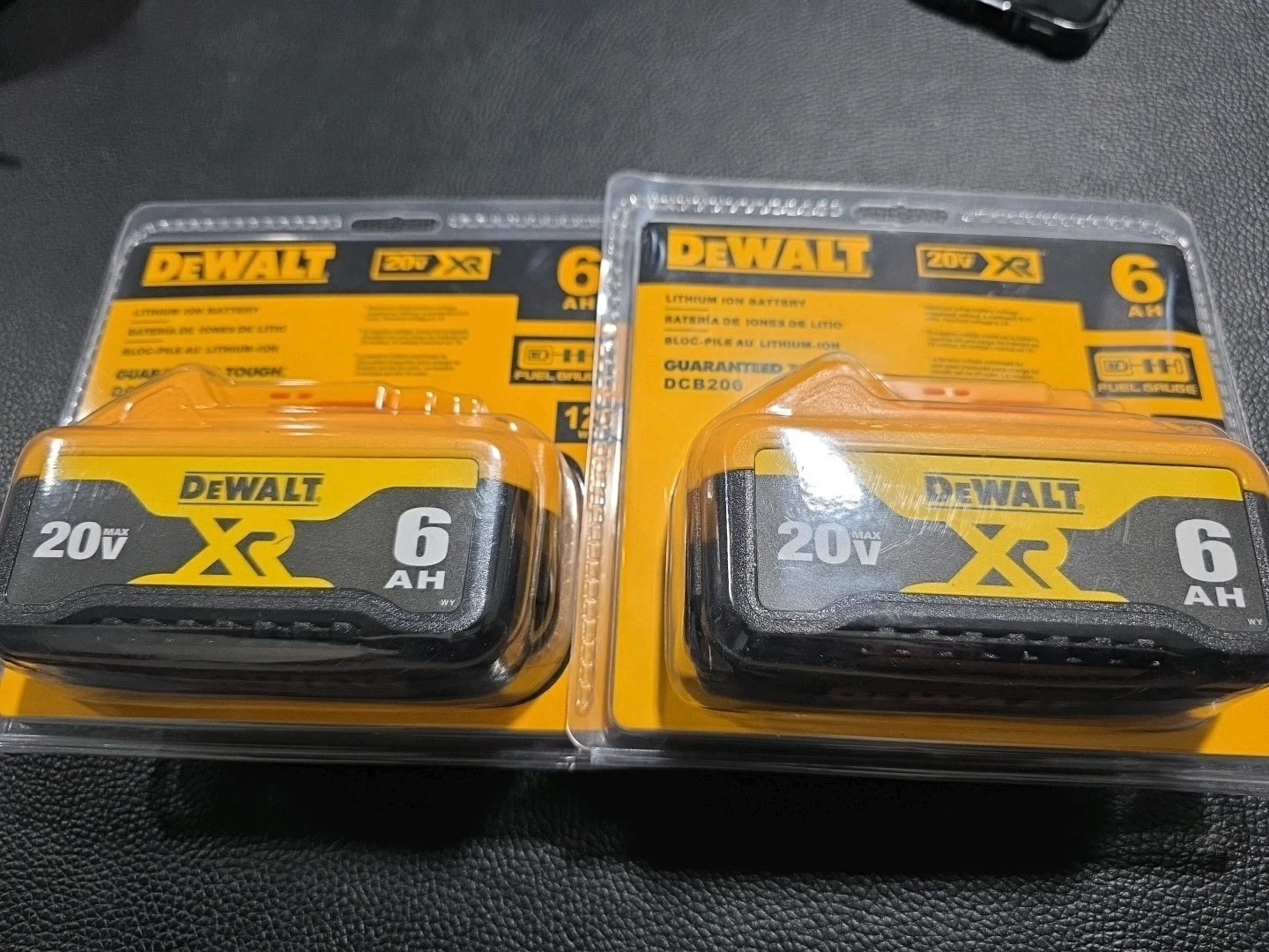 2X New Dewalt DCB206 20V Max XR 6.0Ah Lithium Ion Batteries Li-ion DCB206-2