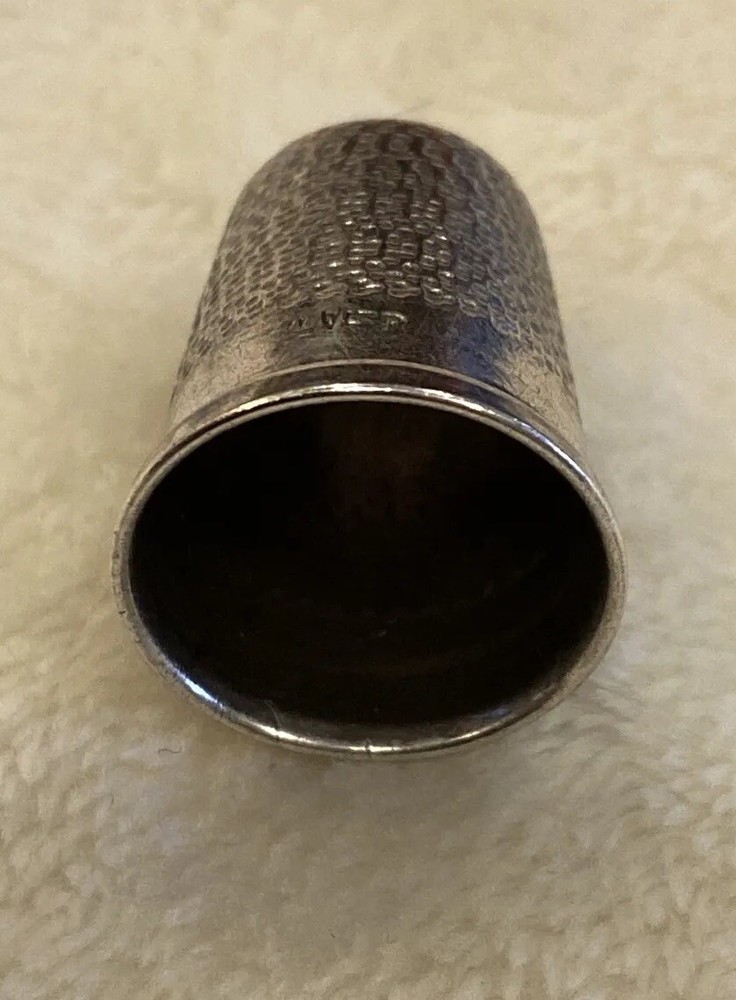 STERLING SILVER SEWING THIMBLE - Stamped Silver