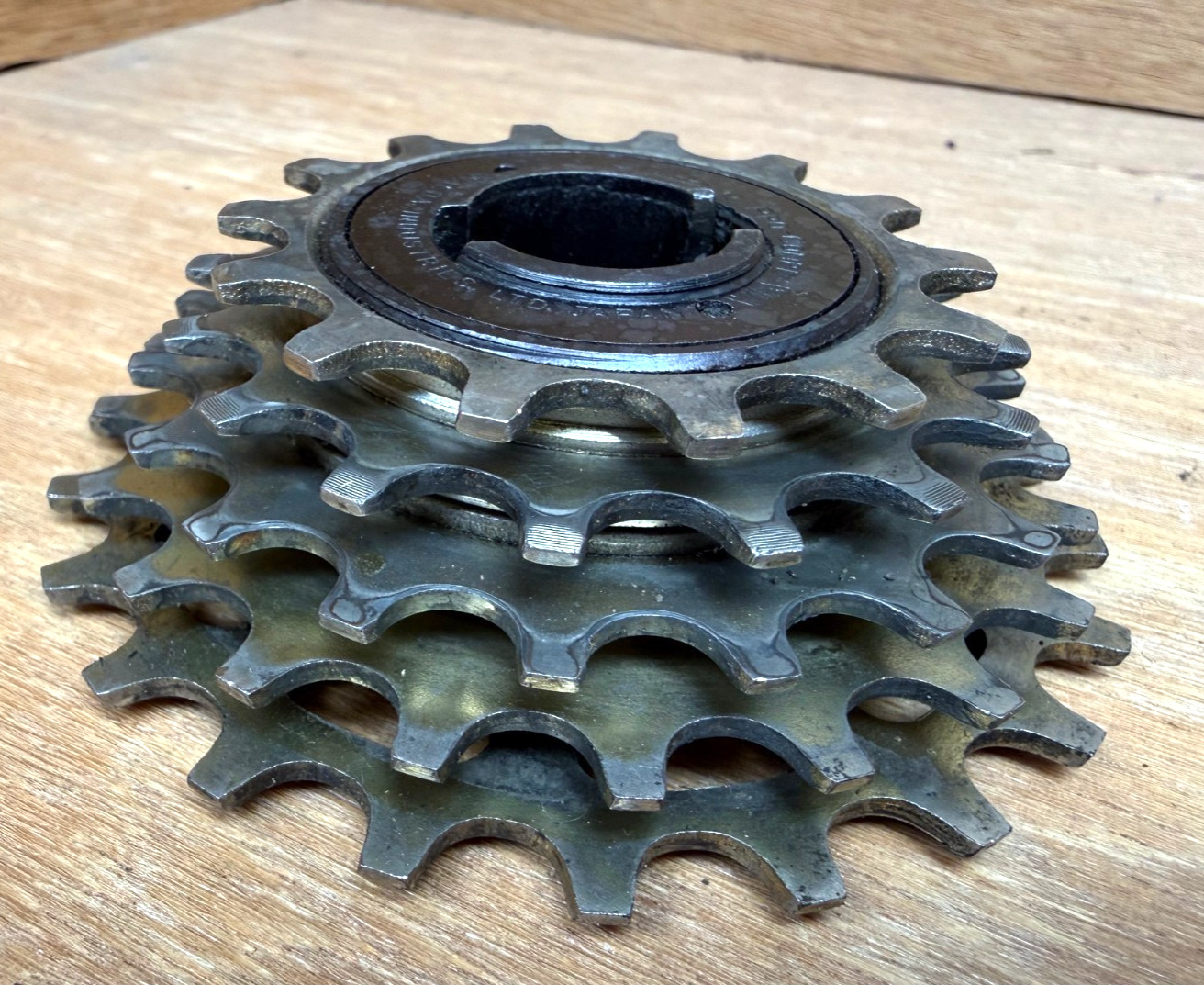 Suntour Pro Compe 5 speed freewheel 14-22T
