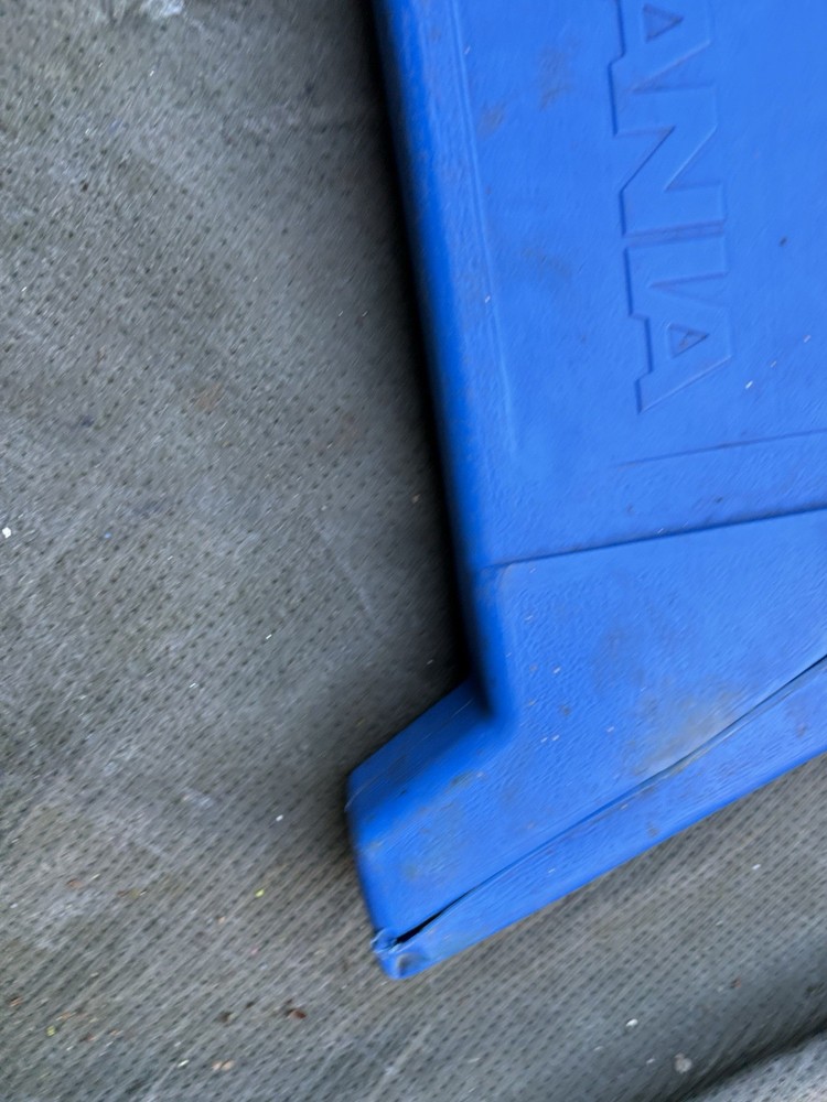 Saab Scania Warning Triangle