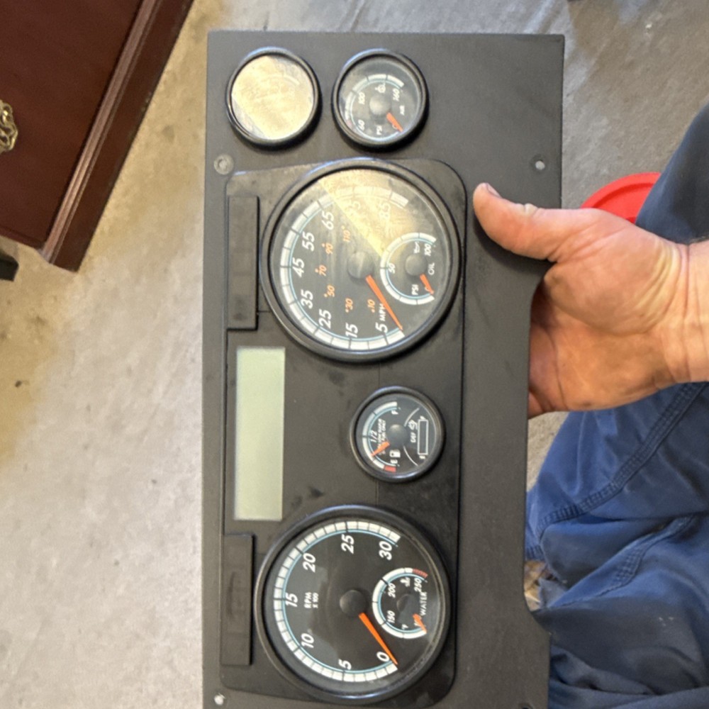 Cascadia Gauge Cluster