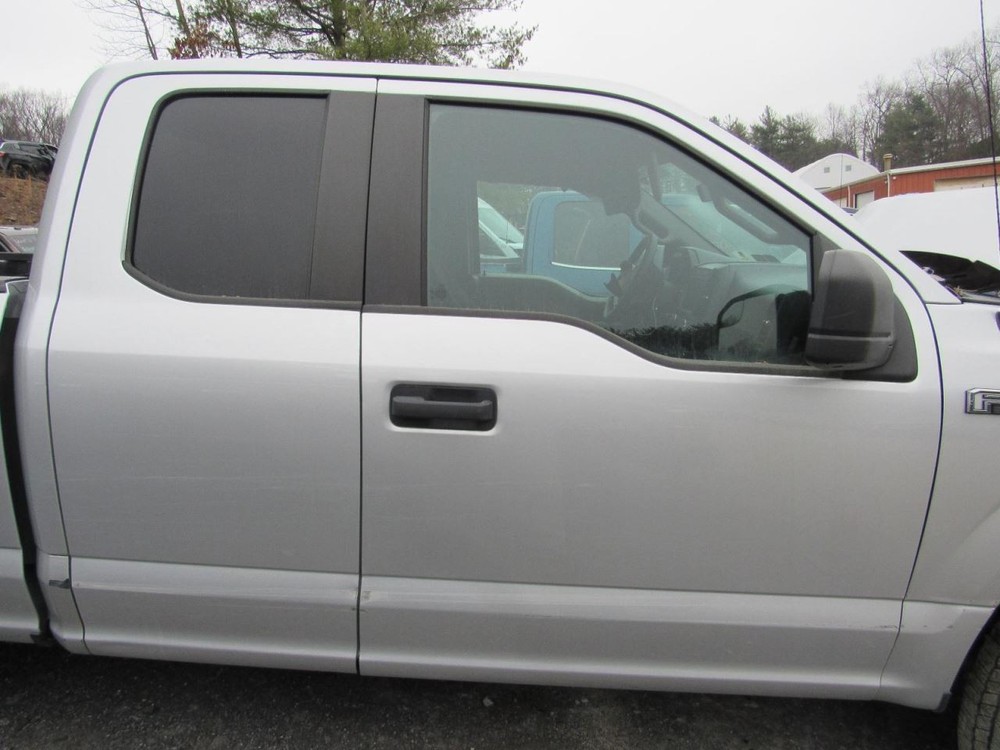 F150 2019 Glove Box 1034541