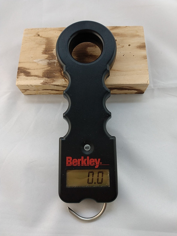 Berkley Digital Hanging Fish Scale, Automatic Shutoff Tested
