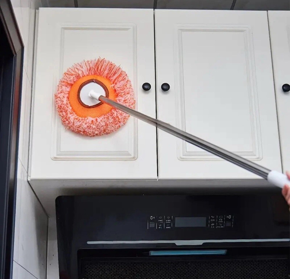 Telescopic Microfiber All-Purpose Duster with Metal Handle, Orange