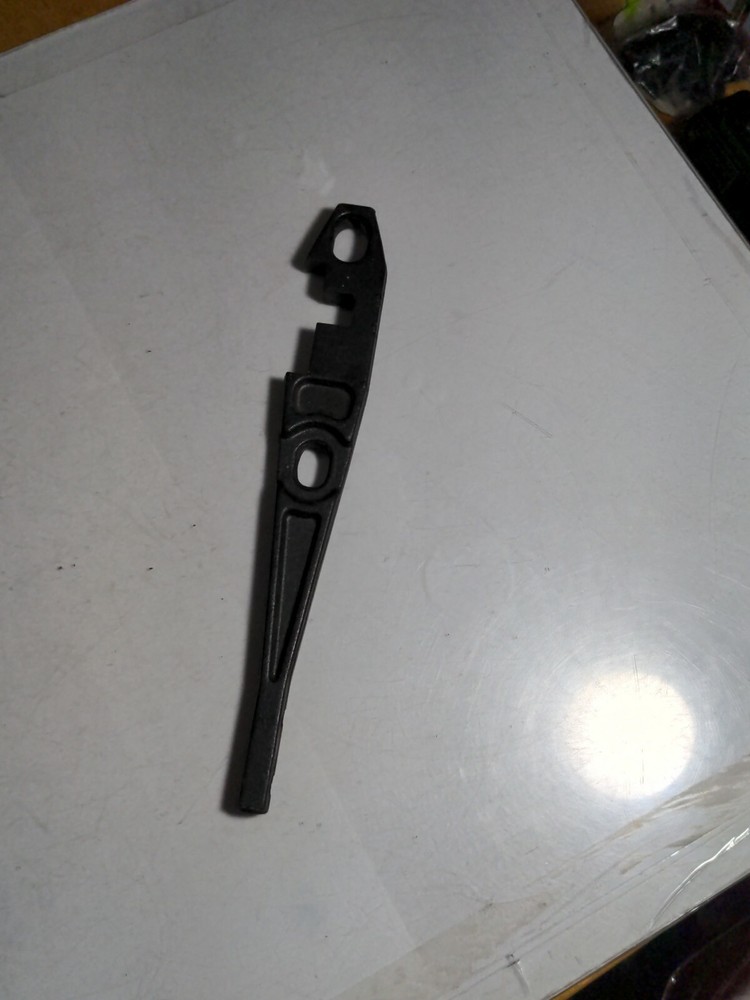 Gas shut off valve wrench