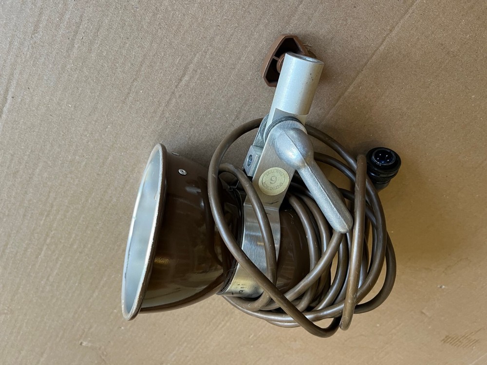 Speedotron Flash Head Brown Line MW3U with Light Bulb/ Great Working Condition