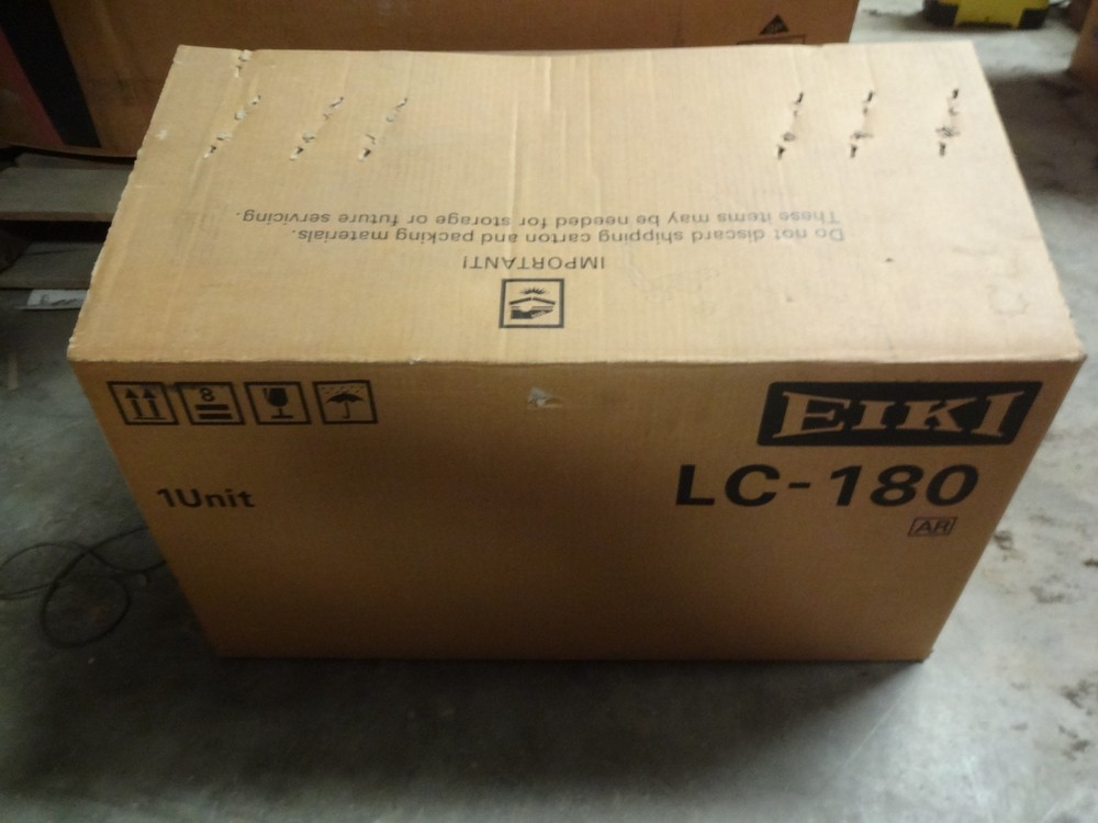 Eiki Lc-180 Projector