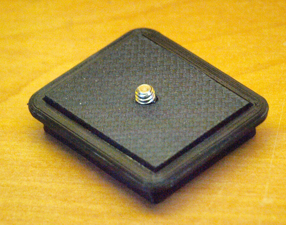 Quick release plate for tripod Velbon QB-5L replacement