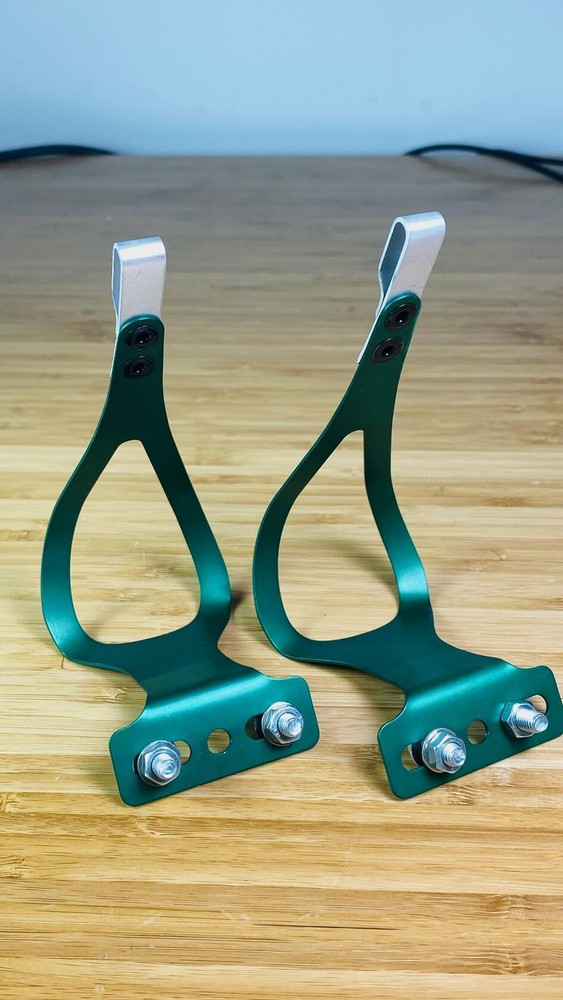 NOS ALE Alloy Single Strap Toe Clips - Forest Green Anodized - Size Medium