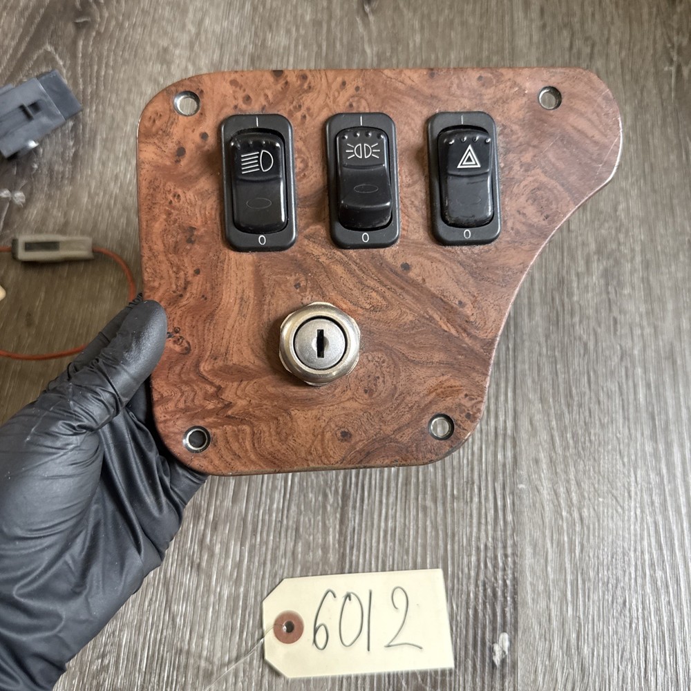 PETERBILT 587 IGNITION SWITCH NO KEY - P/N: S64-6063M02