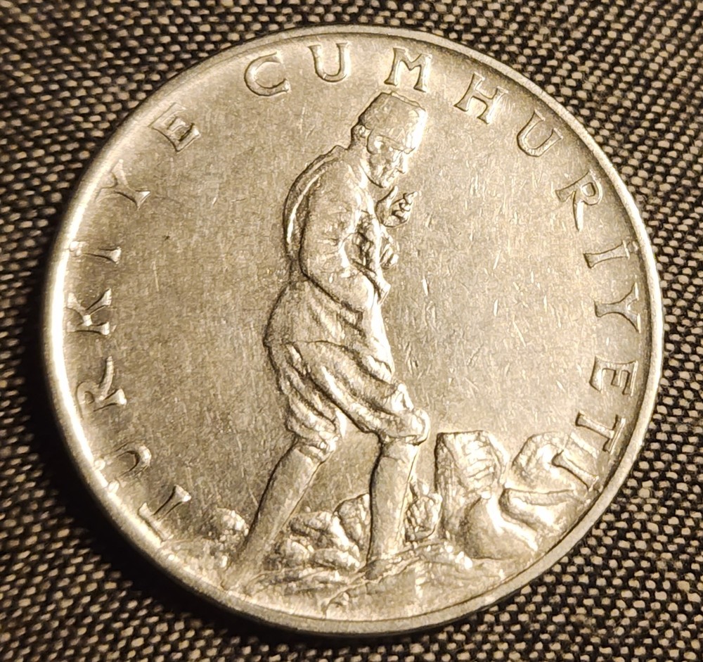 Turkey 1970 2 1/2 Lira