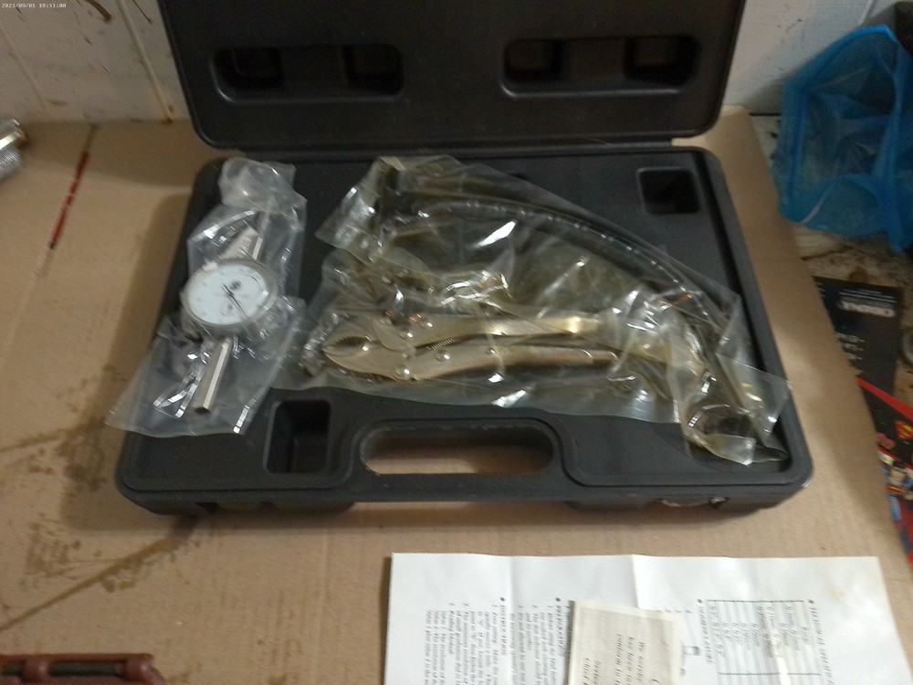 Matco Tools DILP10B Dial Indicator Set nos