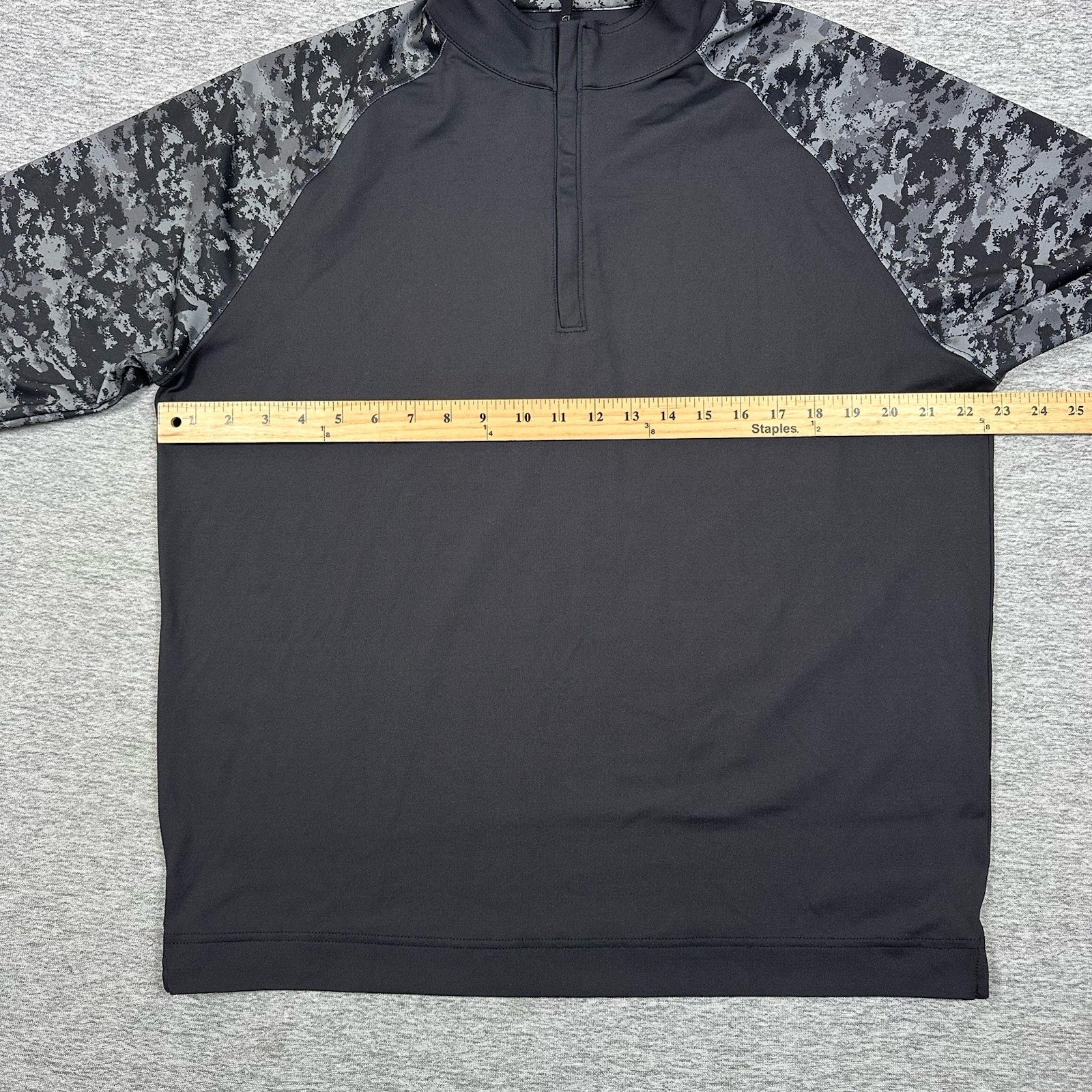 FootJoy Titleist Men's Medium 1/4 Zip Golf Pullover Black Camo