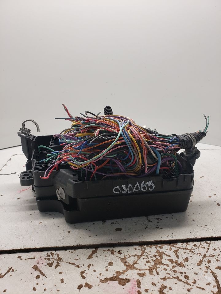 Used Fuse Box Engine fits: 2011 Mazda 3 Grade A