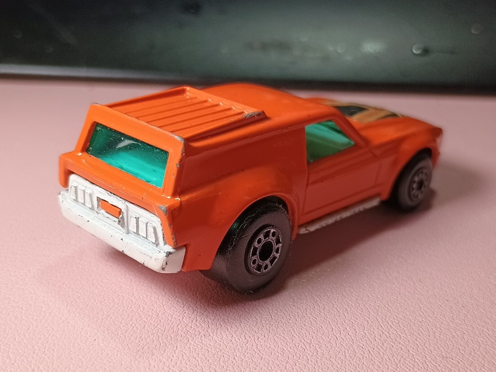 Matchbox Superfast Lesney No. 34 - Vantastic - Orange, side stripe + flat bonnet