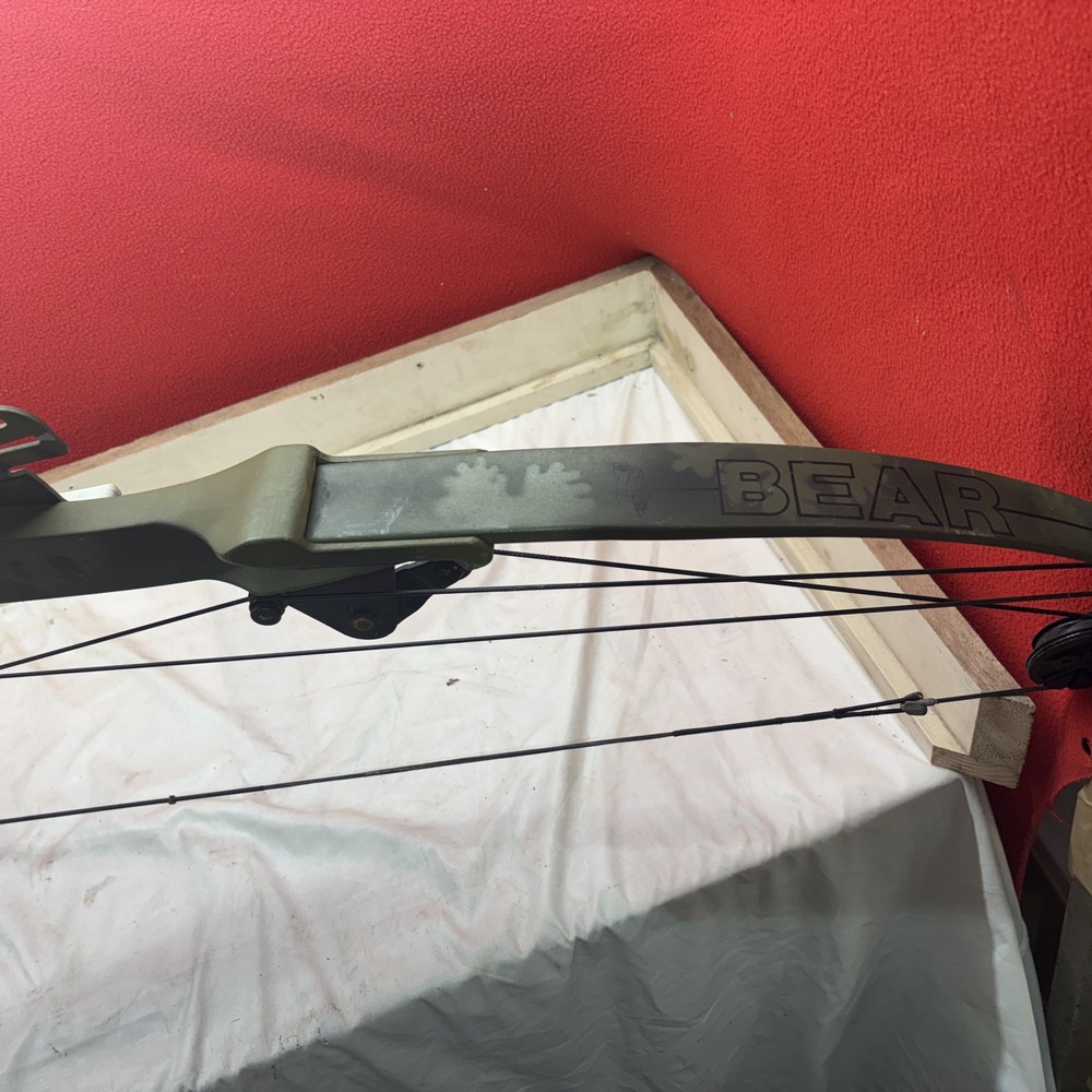 Bear Archery Whitetail Hunter Compound Bow