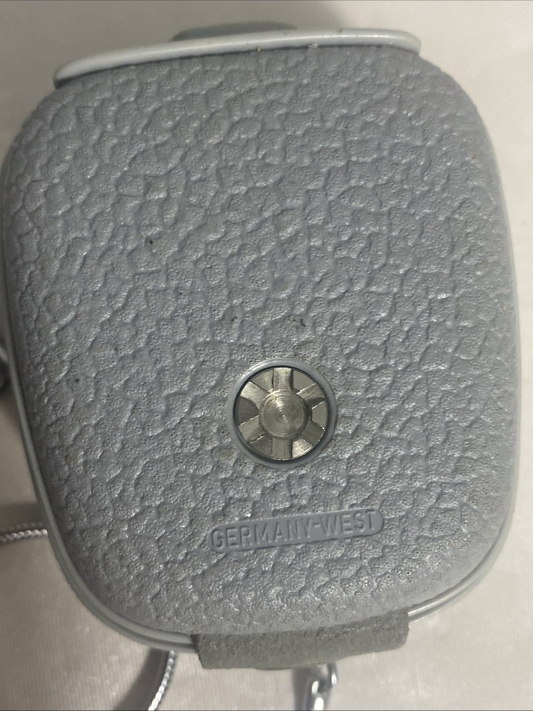 Gossen Sixtino handheld selenium light meter