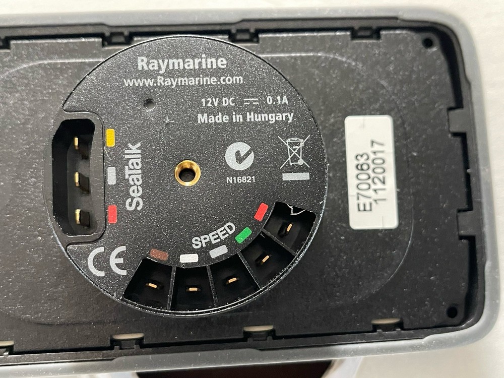 Raymarine i40 Speed Instrument Display E70063