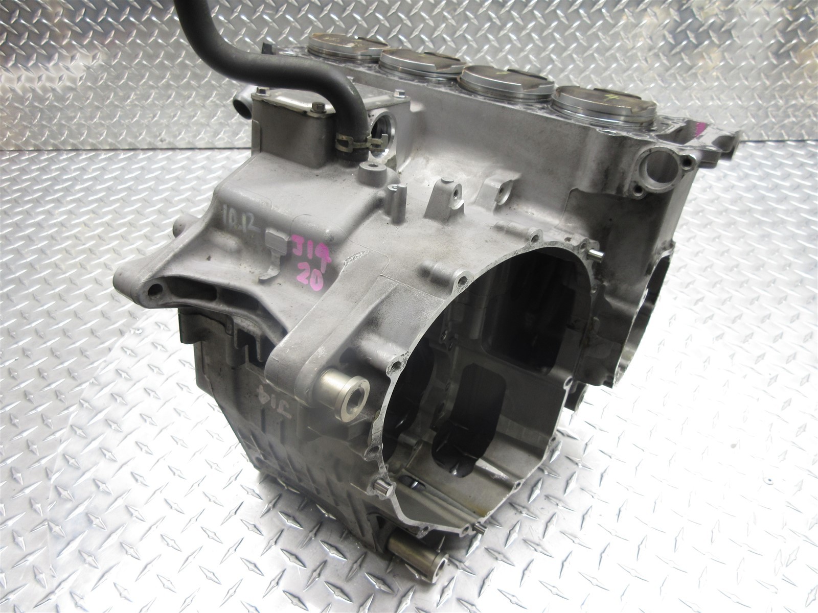 2012 11-15 Kawasaki ZX10R ZX1000 ZX10 Crankcase Case Engine Motor Block Piston