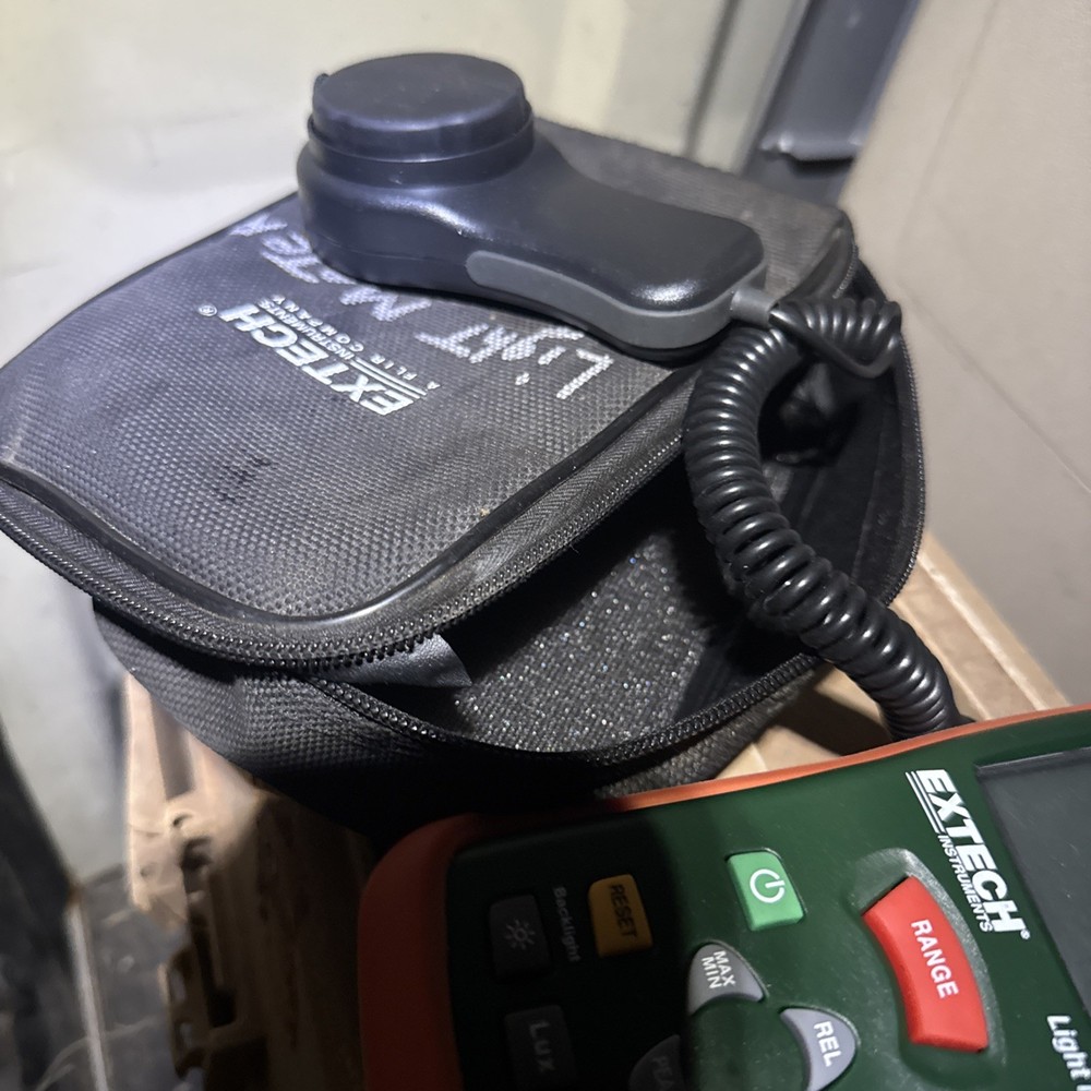 Extech LT300 Digital Light Meter