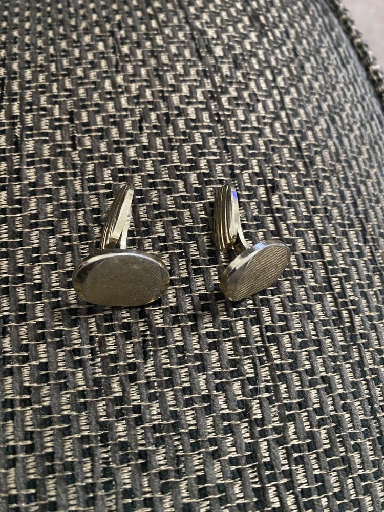Vintage Round gold effect cuff links