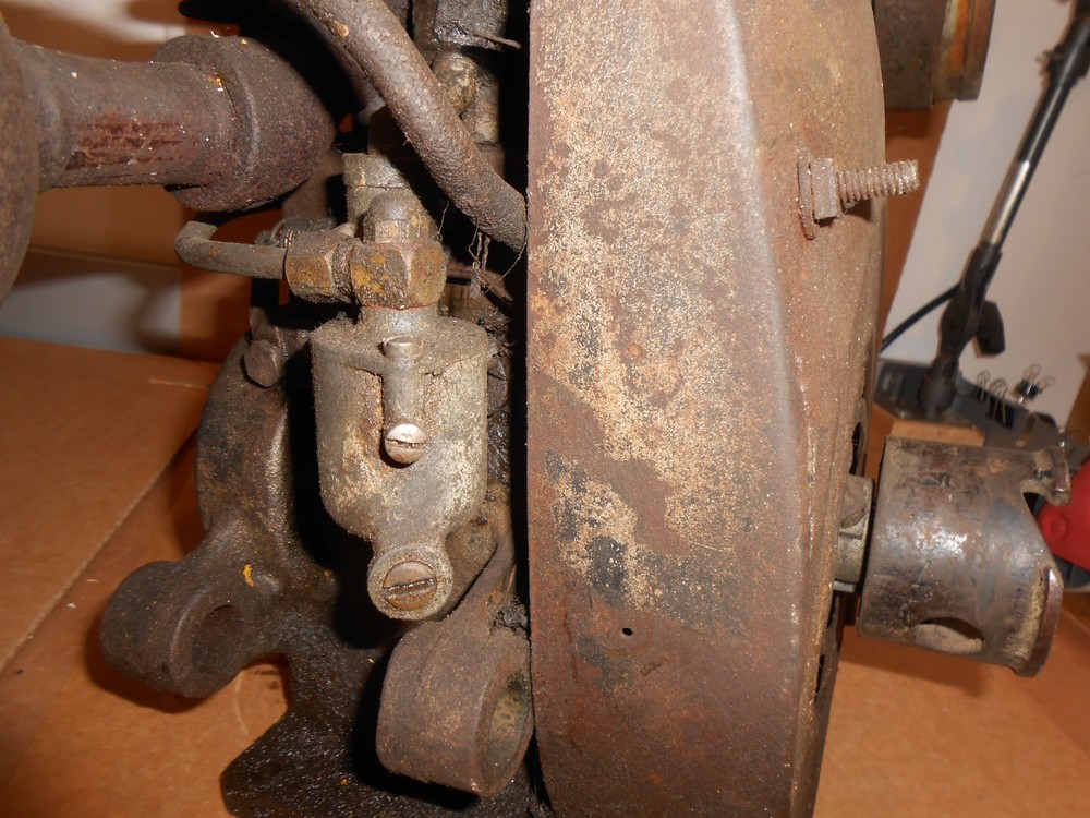 Brigs & Stratton model H engine vintage rope start