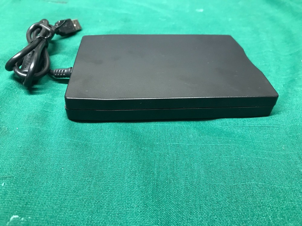 Bytecc Portable Diskette Drive External for 3.5" 1.44Mb Floppy Disk BT-144