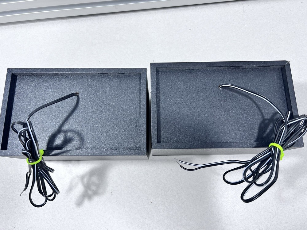 Thonet & Vander Laut BT Bluetooth Speaker Set- Working Great